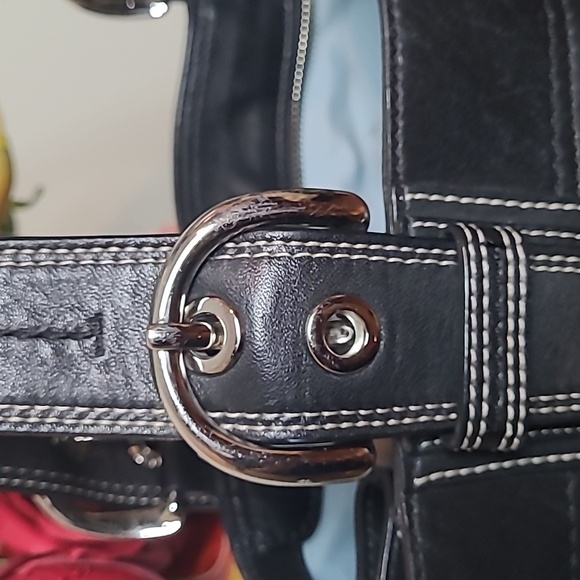 Coach Medium Black Leather SOHO Pleated Bag - Picture 13 of 16